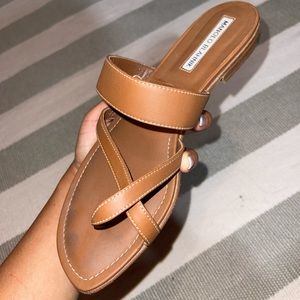 Manolo Blahnik Susa flat leather sandals